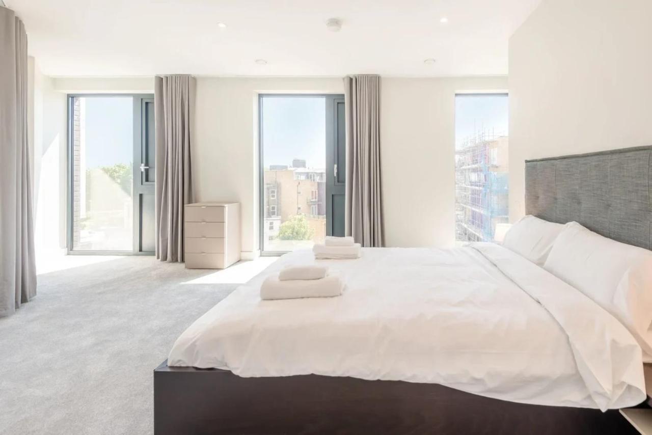 Modern Apartments In Brentford 2 Minutes Walk From Kew Bridge Kültér fotó