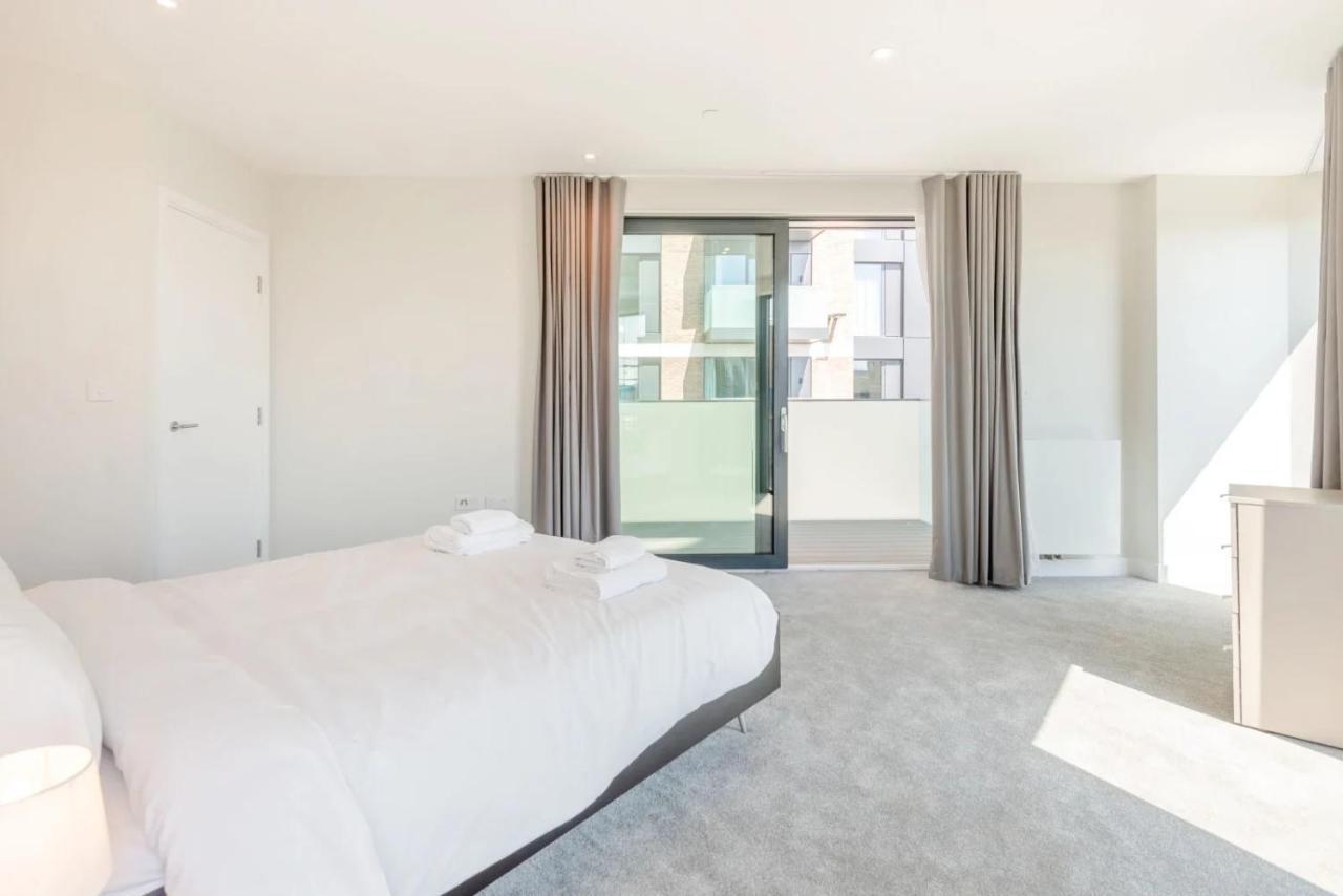 Modern Apartments In Brentford 2 Minutes Walk From Kew Bridge Kültér fotó
