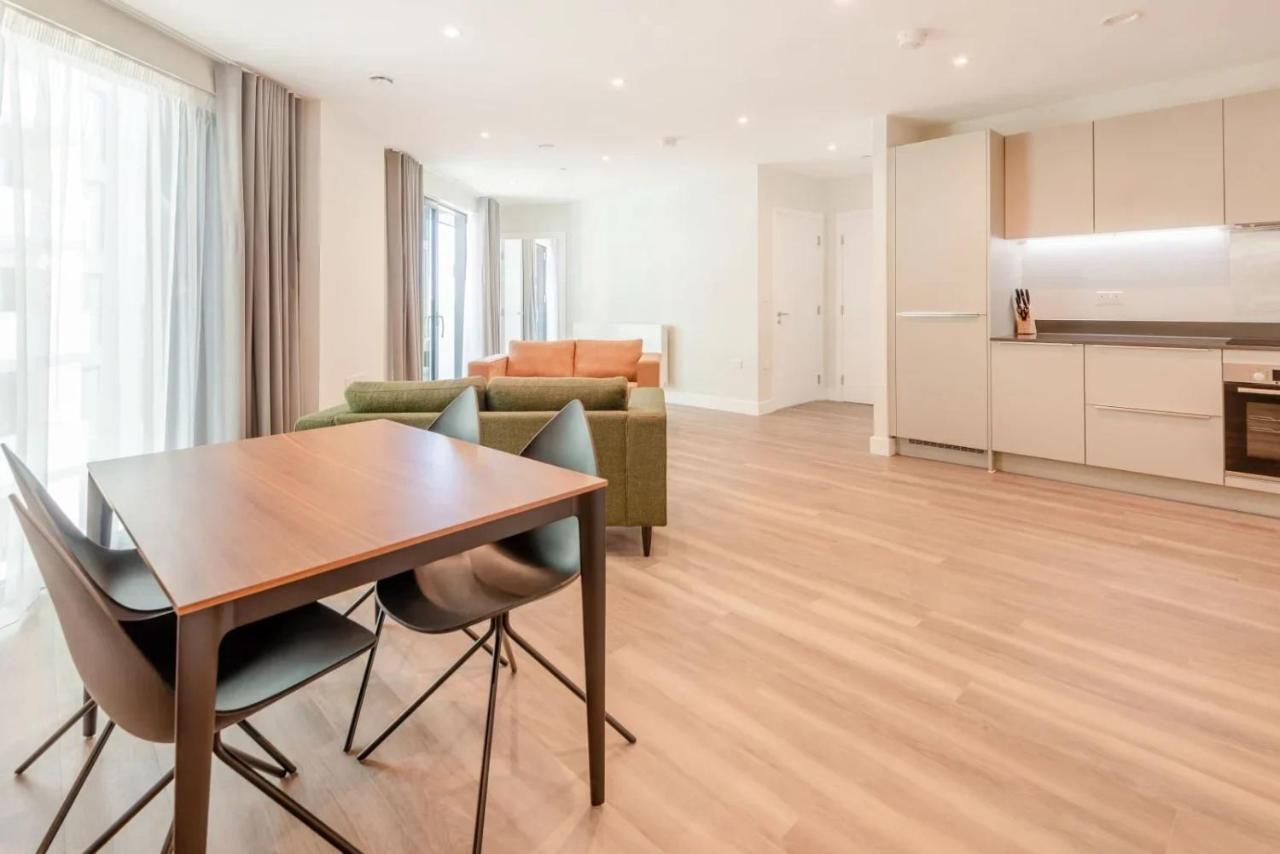 Modern Apartments In Brentford 2 Minutes Walk From Kew Bridge Kültér fotó